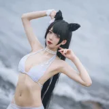 封疆疆v《爱宕泳装》主题写真：14张全套美图