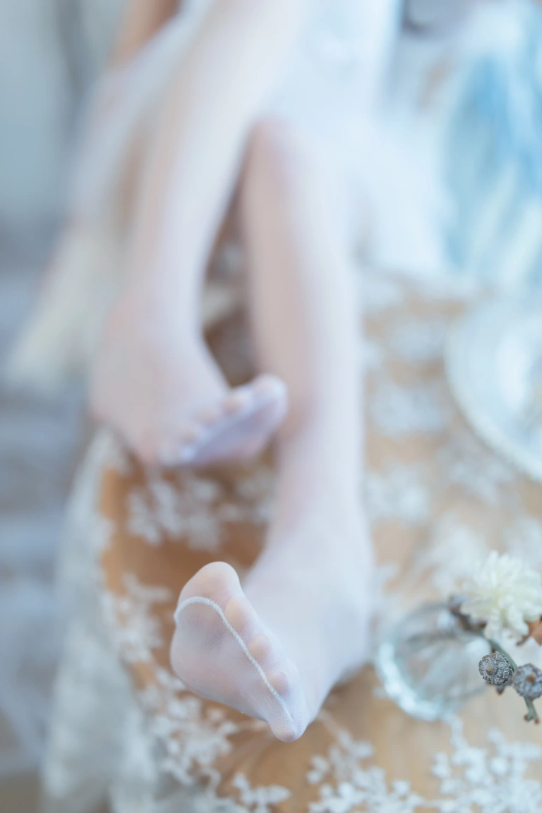 封疆疆v《绫》主题写真：50张全套美图