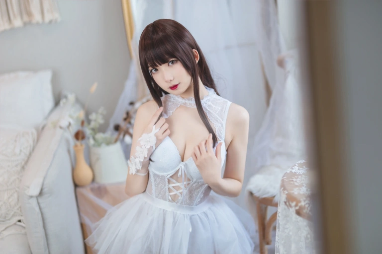 封疆疆v《纯白》主题写真：40张全套美图