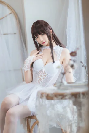 封疆疆v《纯白》主题写真：40张全套美图