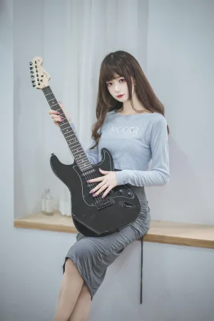 封疆疆v《吉他妹妹》主题写真：40张全套美图