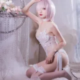 封疆疆v《玛修婚纱》主题写真：36张全套美图