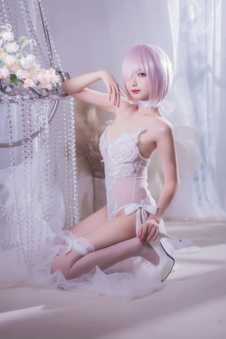 封疆疆v《玛修婚纱》主题写真：36张全套美图