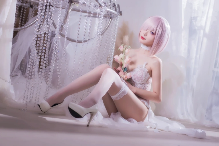 封疆疆v《玛修婚纱》主题写真：36张全套美图