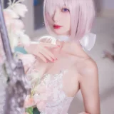 封疆疆v《玛修婚纱》主题写真：36张全套美图