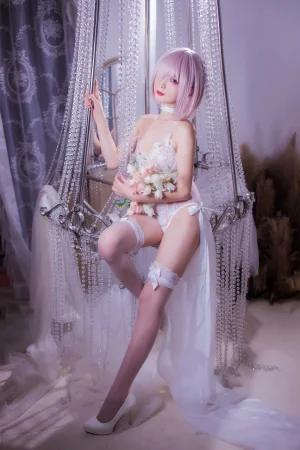 封疆疆v《玛修婚纱》主题写真：36张全套美图