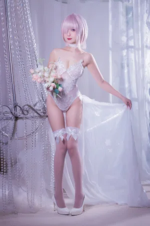 封疆疆v《玛修婚纱》主题写真：36张全套美图