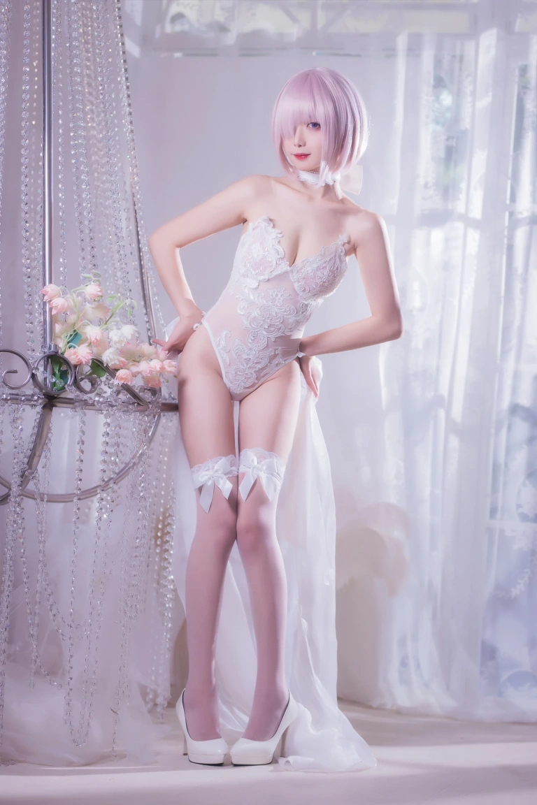 封疆疆v《玛修婚纱》主题写真：36张全套美图