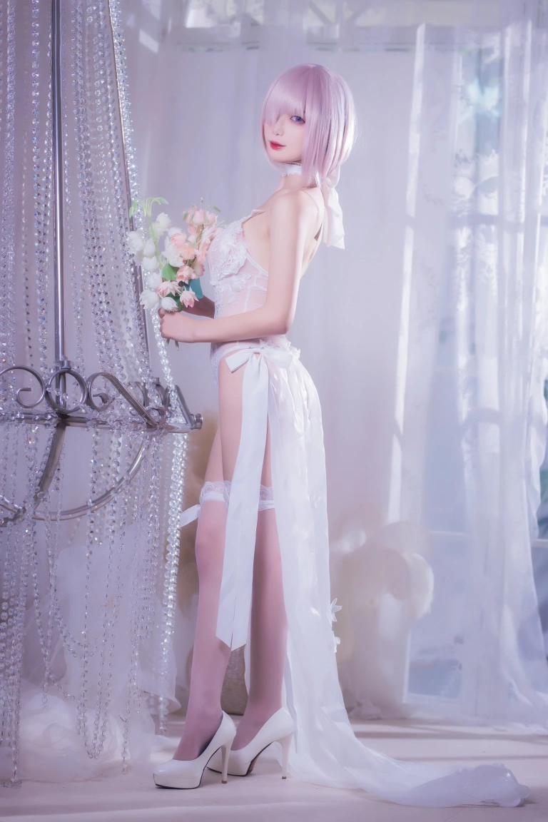 封疆疆v《玛修婚纱》主题写真：36张全套美图