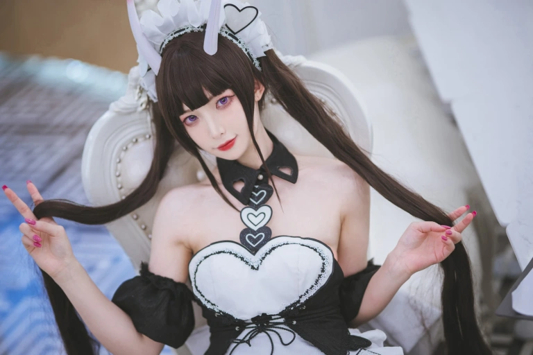 封疆疆v《能代女仆》主题写真：36张全套美图