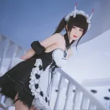 封疆疆v《能代女仆》主题写真：36张全套美图