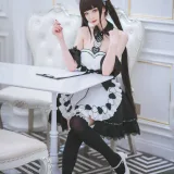 封疆疆v《能代女仆》主题写真：36张全套美图