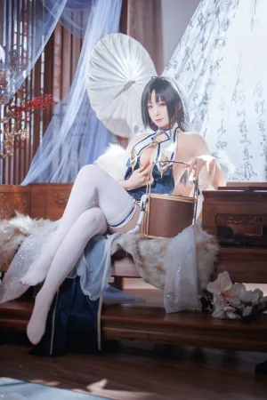 封疆疆v《定安旗袍》主题写真：37张全套美图