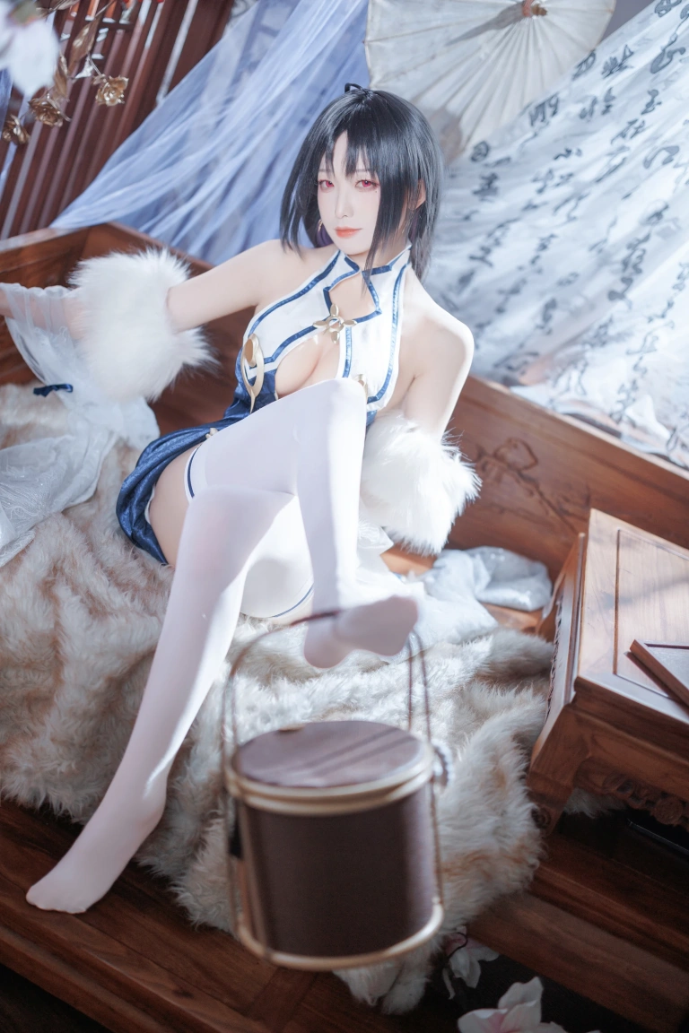 封疆疆v《定安旗袍》主题写真：37张全套美图