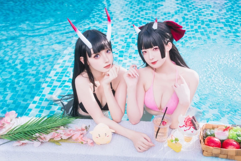 封疆疆v《能代x酒匂泳装（&祖木子）》主题写真：43张全套美图