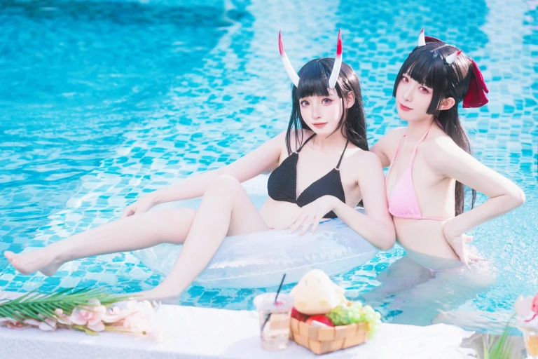 封疆疆v《能代x酒匂泳装（&祖木子）》主题写真：43张全套美图
