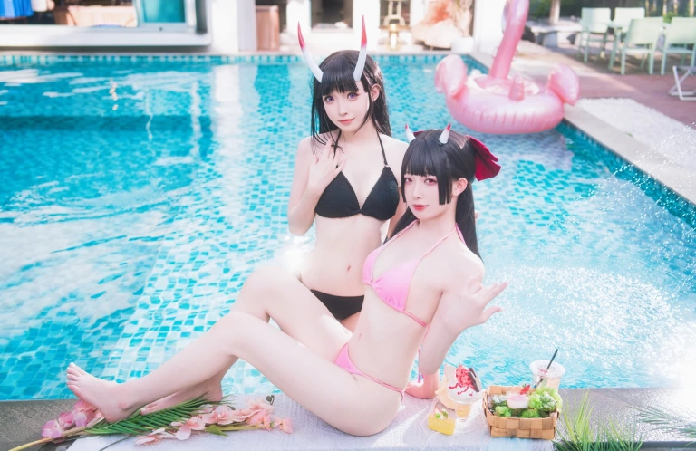 封疆疆v《能代x酒匂泳装（&祖木子）》主题写真：43张全套美图