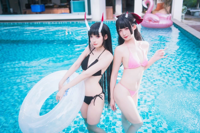 封疆疆v《能代x酒匂泳装（&祖木子）》主题写真：43张全套美图