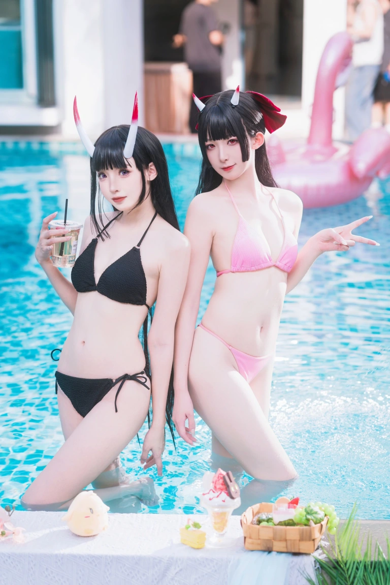 封疆疆v《能代x酒匂泳装（&祖木子）》主题写真：43张全套美图