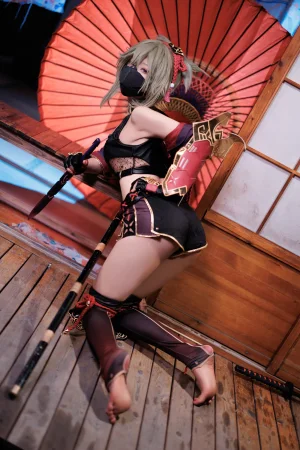 封疆疆v《原神 久岐忍》主题写真：26张全套美图