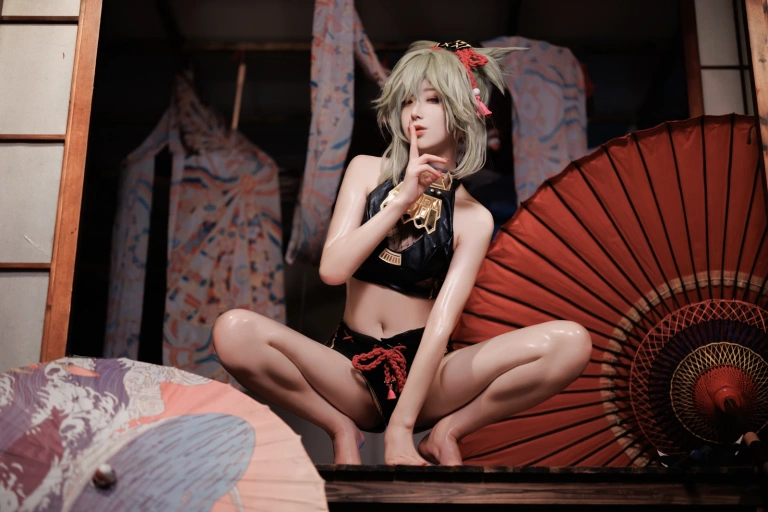 封疆疆v《原神 久岐忍》主题写真：26张全套美图