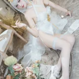 封疆疆v《埃姆登》主题写真：33张全套美图