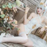 封疆疆v《埃姆登》主题写真：33张全套美图