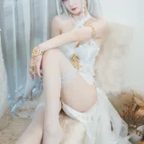 封疆疆v《埃姆登》主题写真：33张全套美图