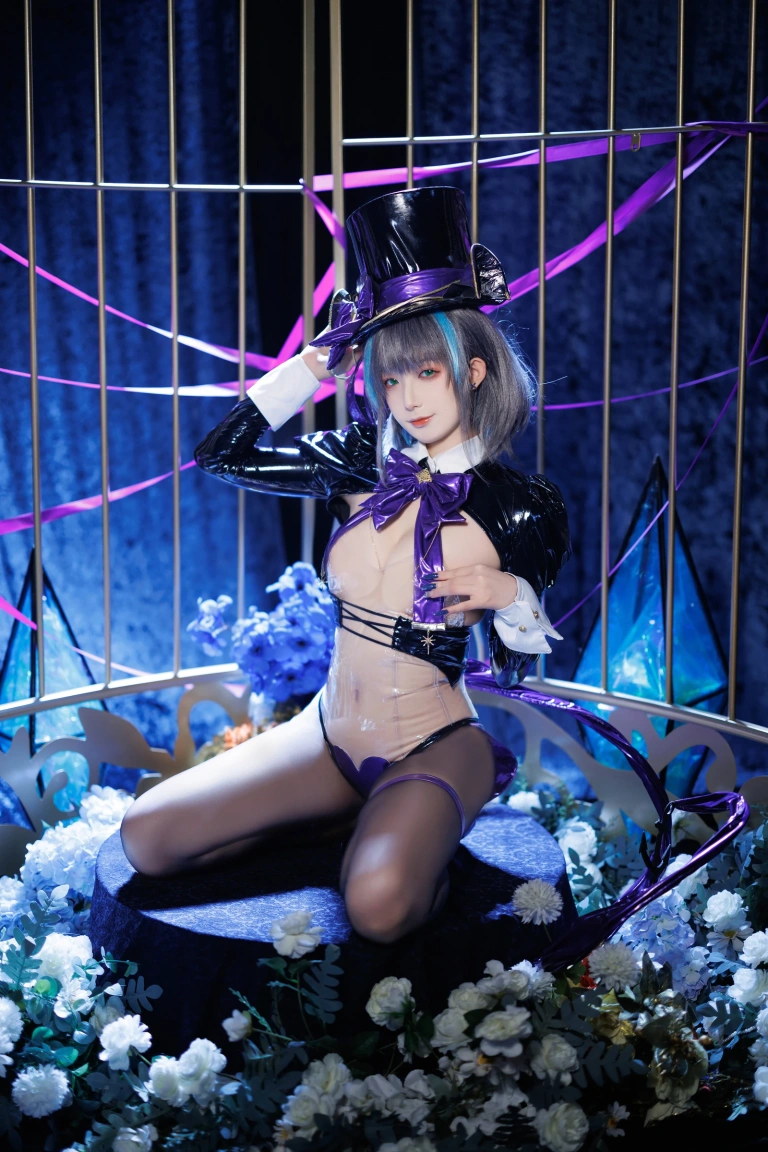 封疆疆v《柴郡魔术师》主题写真：50张全套美图