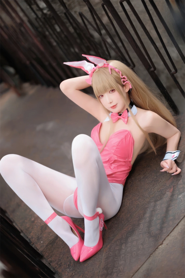 封疆疆v《NIKKE 毒蛇兔女郎》主题写真：45张全套美图