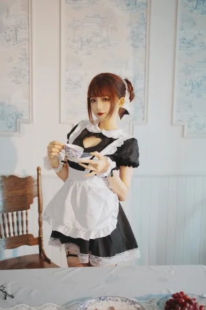 封疆疆v《女仆》主题写真：36张全套美图