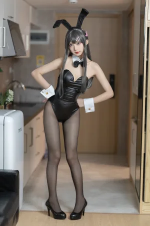 封疆疆v《樱岛麻衣兔女郎》主题写真：40张全套美图