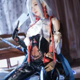 封疆疆v《原神 申鹤》主题写真：31张全套美图