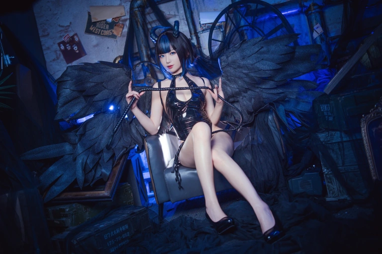 封疆疆v《小恶魔》主题写真：30张全套美图