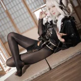 封疆疆v《NIKKE 白兔布兰儿 和服》主题写真：40张全套美图