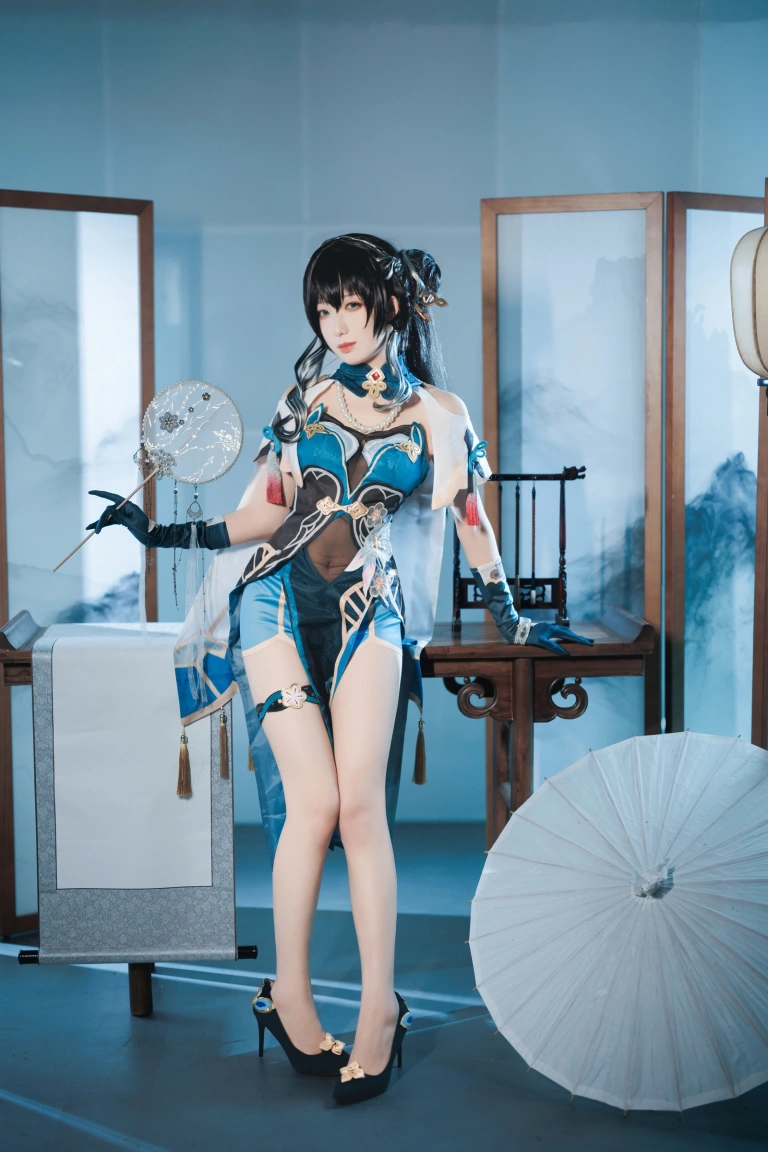 封疆疆v《阮梅》主题写真：32张全套美图