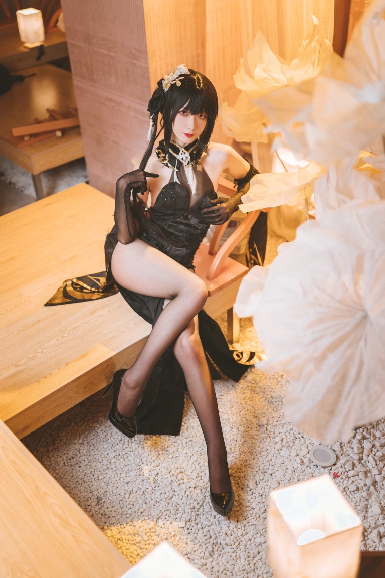 封疆疆v《镇海》主题写真：32张全套美图