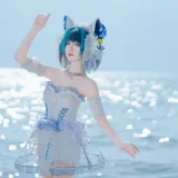 封疆疆v《柴郡小礼服》主题写真：10张全套美图