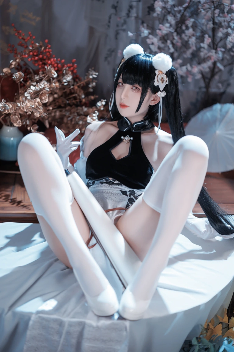 封疆疆v《彼得·史特拉塞》主题写真：40张全套美图