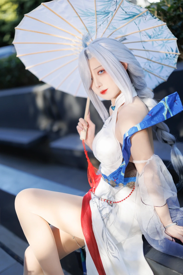 封疆疆v《申鹤神女场照》主题写真：12张全套美图