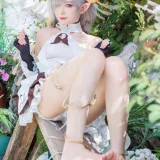 封疆疆v《埃佛森》主题写真：12张全套美图