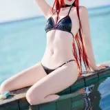 封疆疆v《碧蓝航线 君主泳装》主题写真：22张全套美图