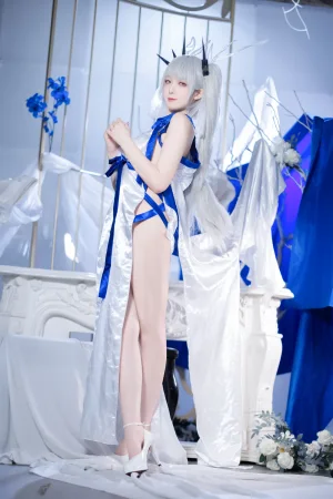 封疆疆v《碧蓝航线 可畏礼服》主题写真：32张全套美图
