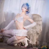封疆疆v《蕾姆花嫁》主题写真：26张全套美图