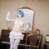 封疆疆v《蕾姆花嫁》主题写真：26张全套美图