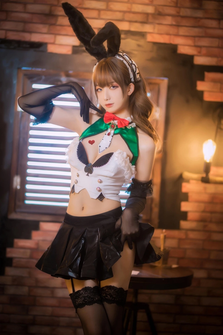 封疆疆v《莫妮卡女郎》主题写真：31张全套美图
