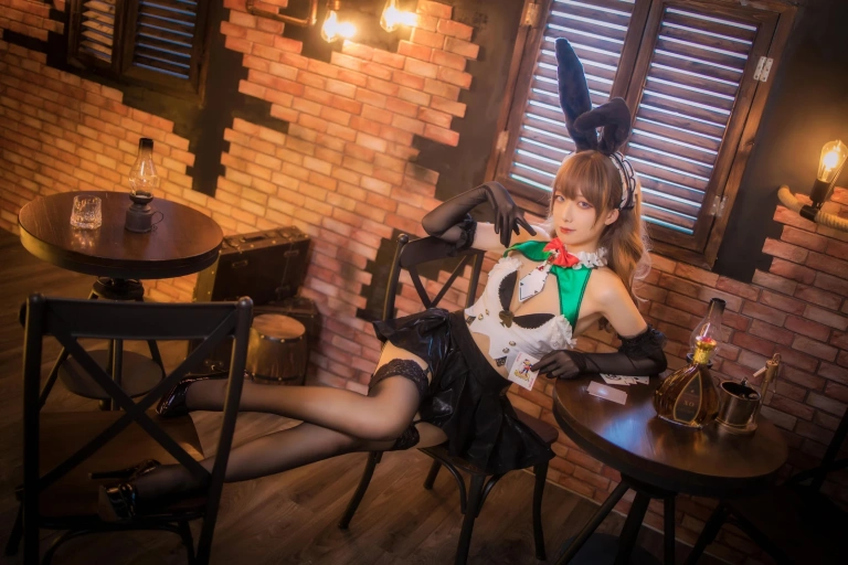 封疆疆v《莫妮卡女郎》主题写真：31张全套美图