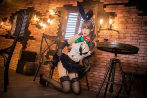 封疆疆v《莫妮卡女郎》主题写真：31张全套美图
