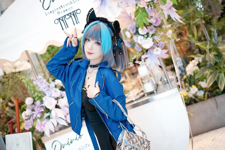 封疆疆v《碧蓝航线 柴郡常服》主题写真：27张全套美图