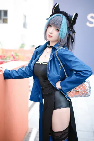 封疆疆v《碧蓝航线 柴郡常服》主题写真：27张全套美图